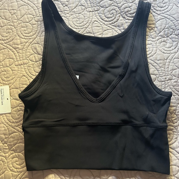 Lululemon Power Pivot Tank - Picture 2 of 3